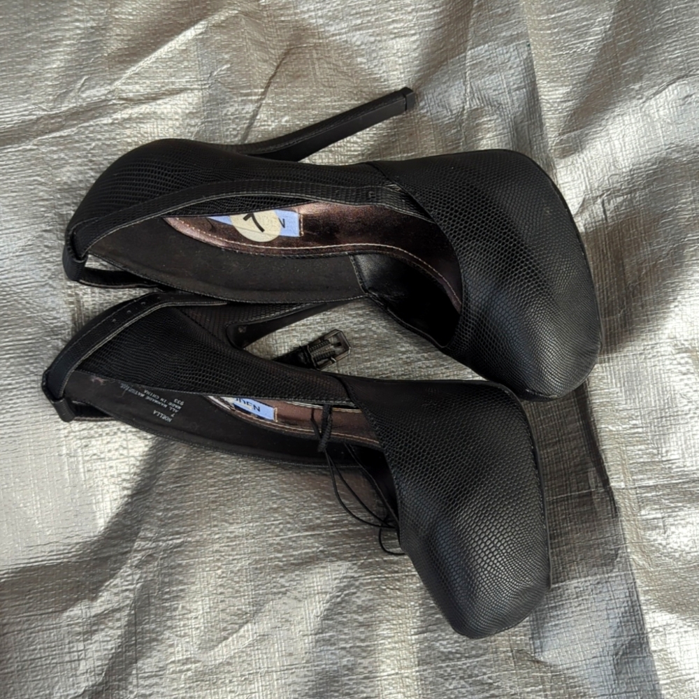 Steve Madden, size 7 Black heels with ankle strap